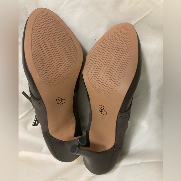 CIRCA JOAN & DAVID Leather & Suede Heeled Booties 7M NWT - Picture 13 of 13